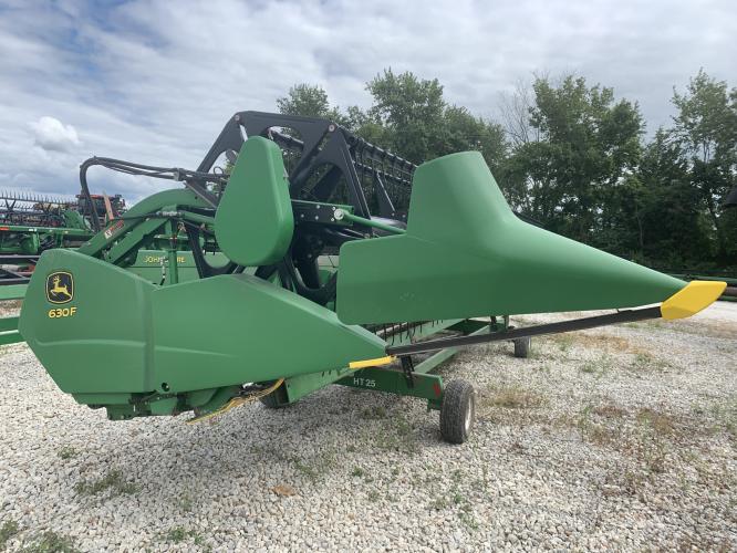 John Deere 630F