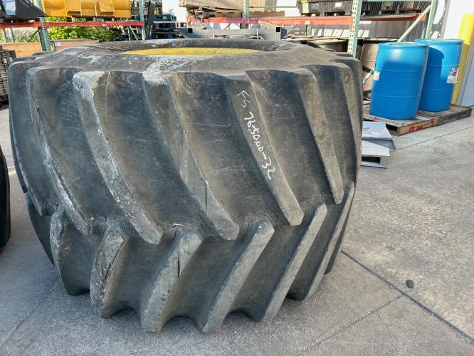 Firestone 76-50.00-32 floater tires & wheels