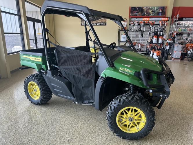 John Deere XUV 590M