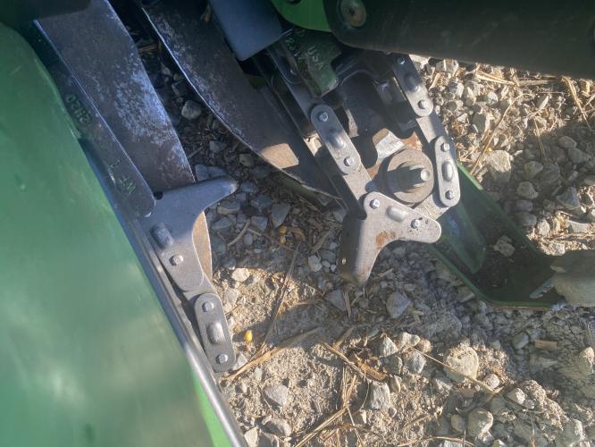 John Deere 608C