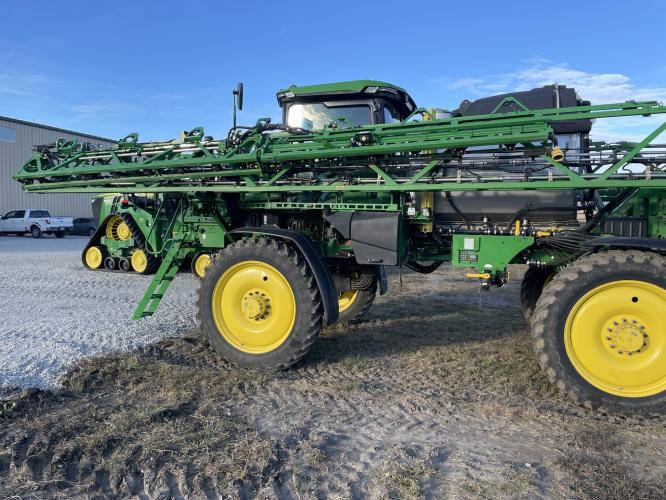 John Deere 412R