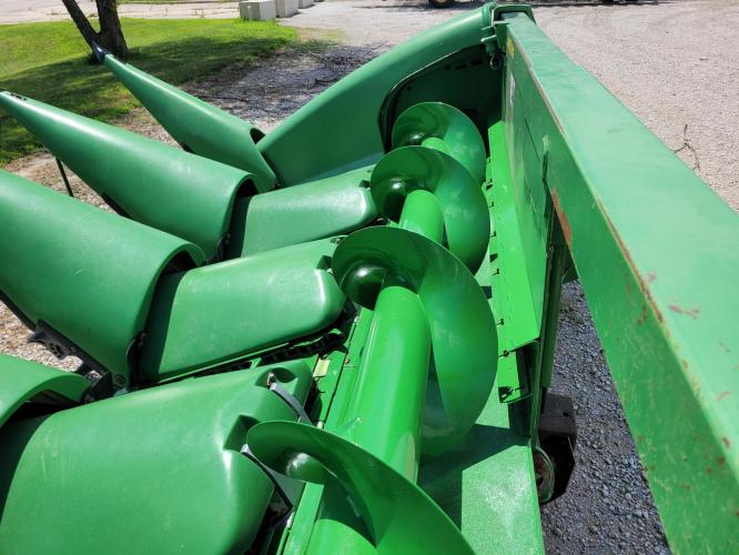 John Deere 608C StalkMaster