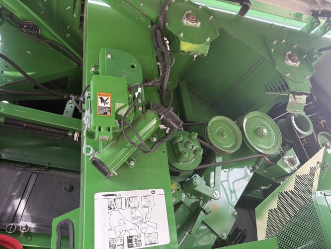 John Deere S770