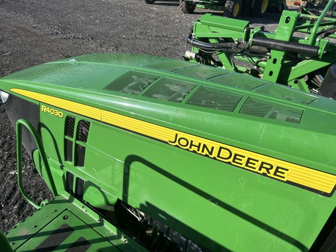 John Deere R4030