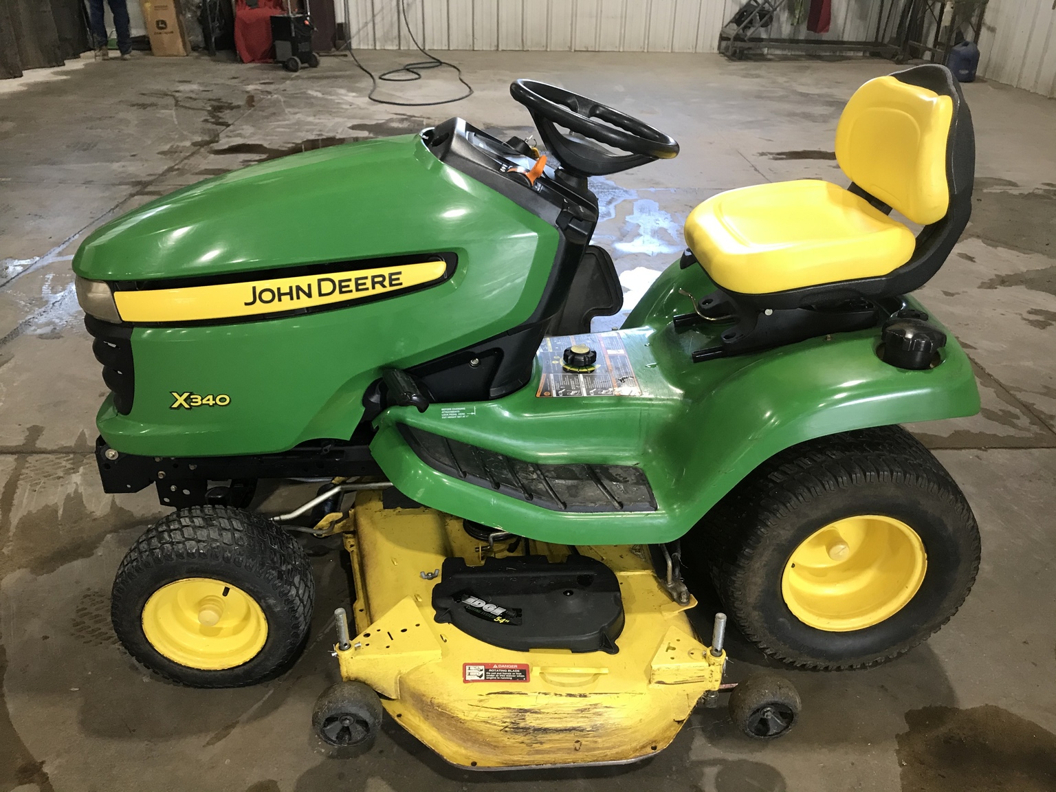 Used John Deere X340 178369 Sloan Implement