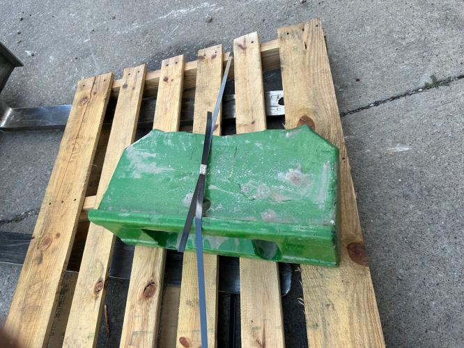 John Deere R178473 weight support