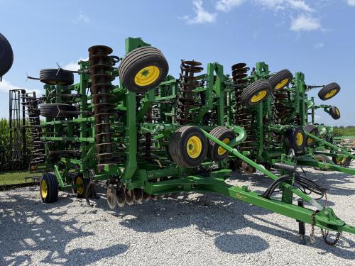 2017 John Deere 2330
