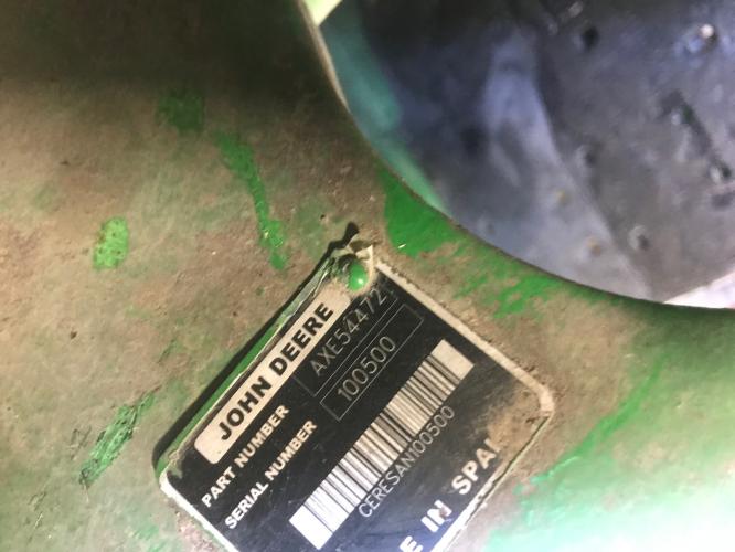 John Deere 2WD REAR SPINDLE SET S670