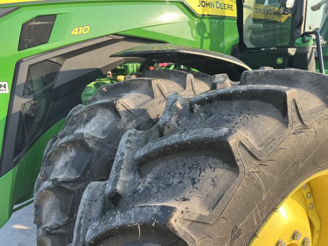 John Deere 8R 410