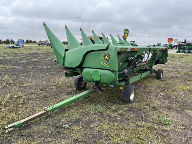 John Deere 608C