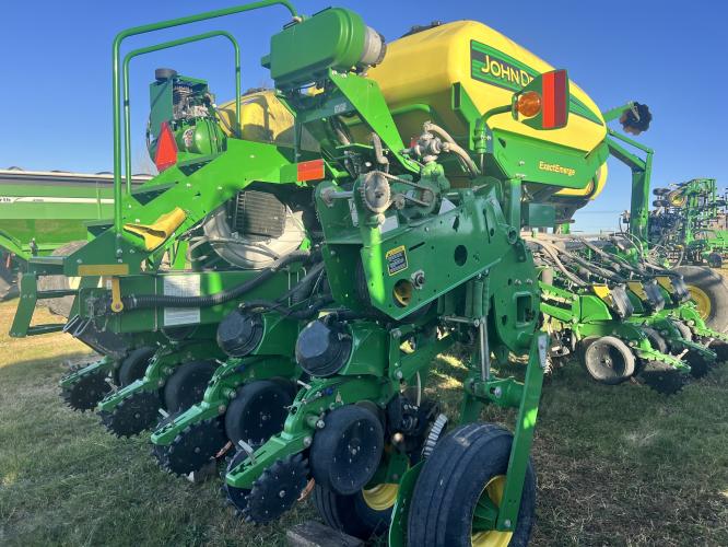 John Deere 1775NT