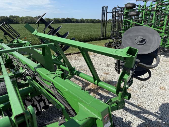 John Deere 2730