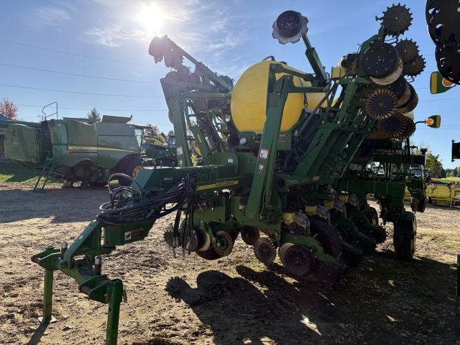 John Deere 1790