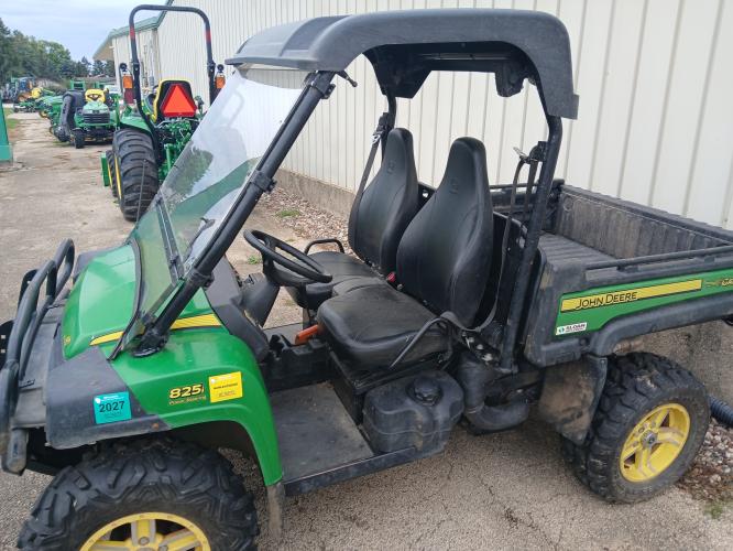 John Deere XUV 825I GREEN