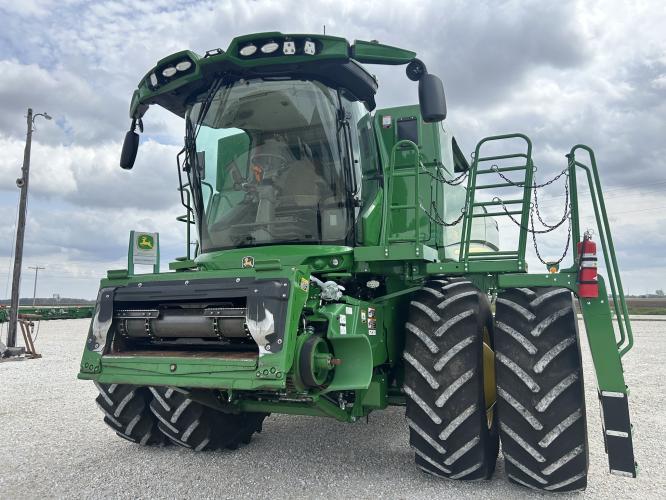 John Deere S780