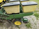 John Deere 7000