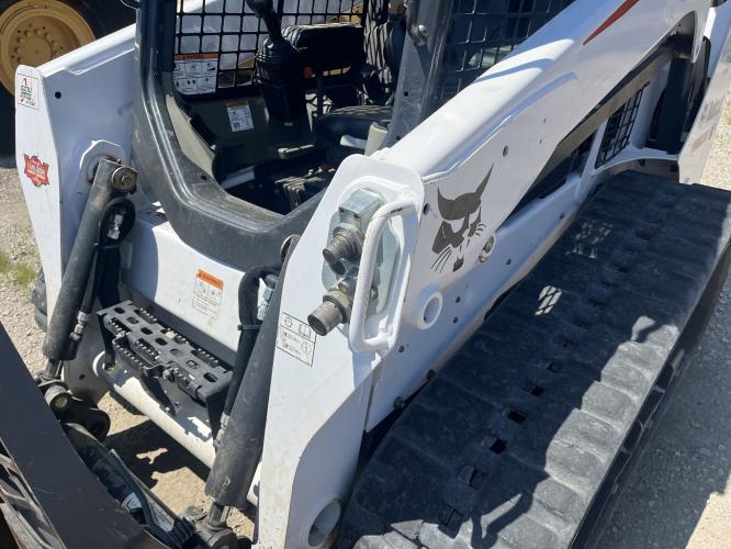Bobcat T590