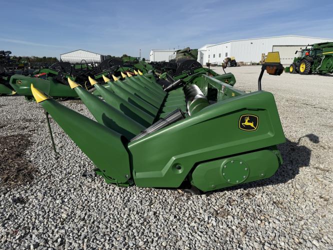 John Deere C8R