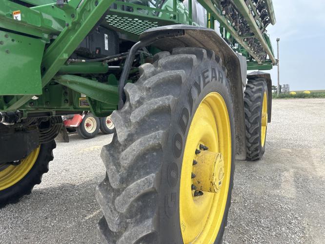 John Deere 612R