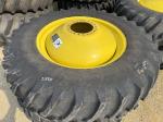 John Deere 520/85R42
