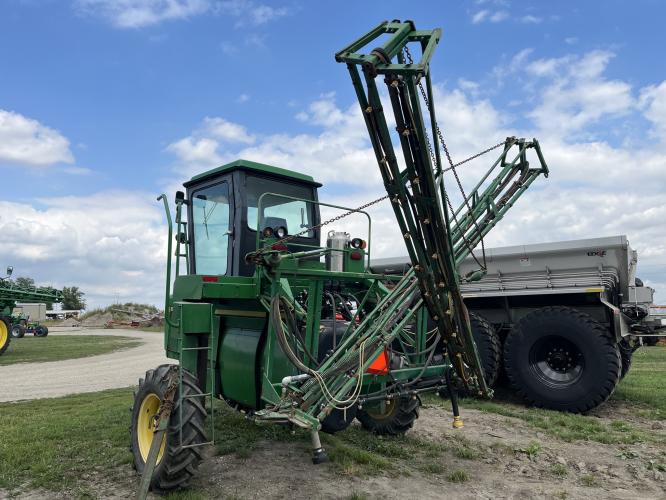 John Deere 6000