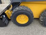 John Deere 320G