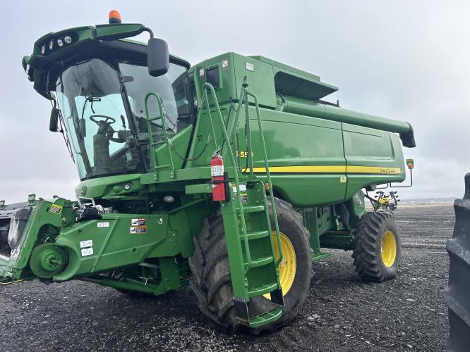 John Deere S550