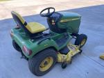 John Deere X744