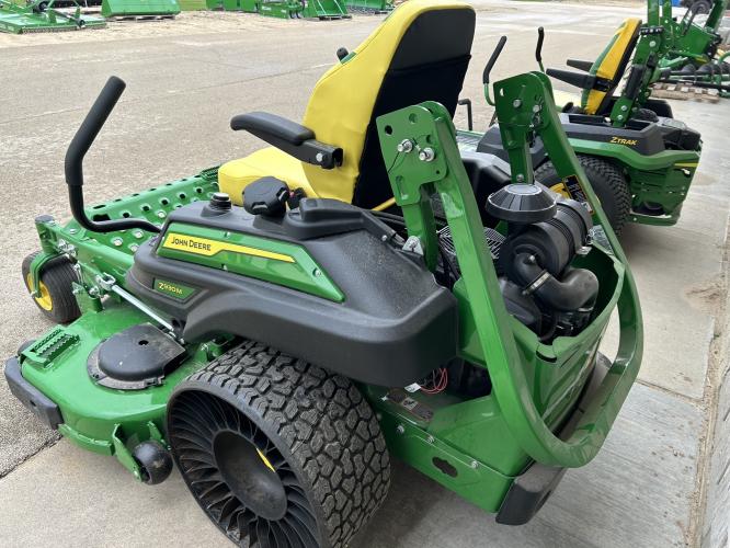 John Deere Z930M