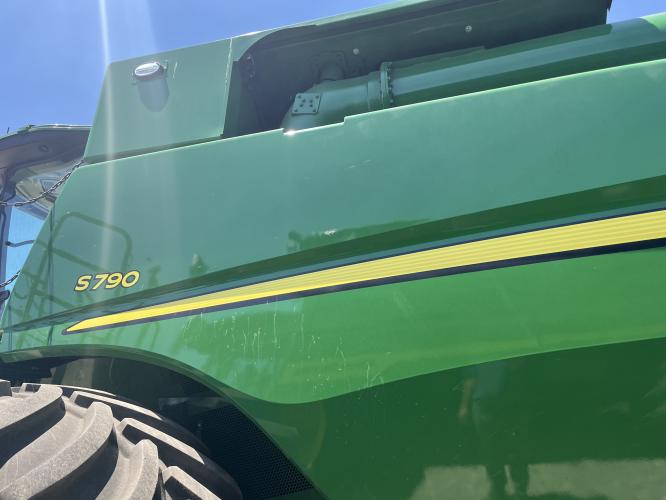 John Deere S790