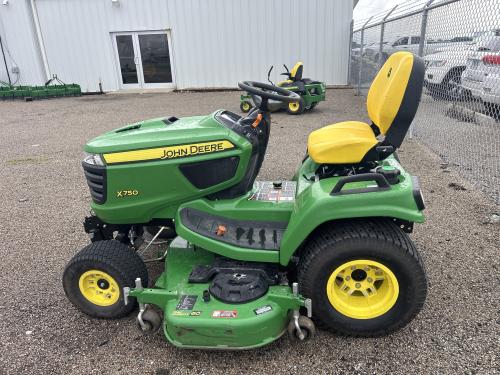 2024 John Deere X750