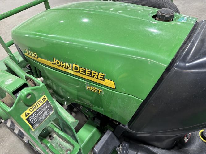 John Deere 2320