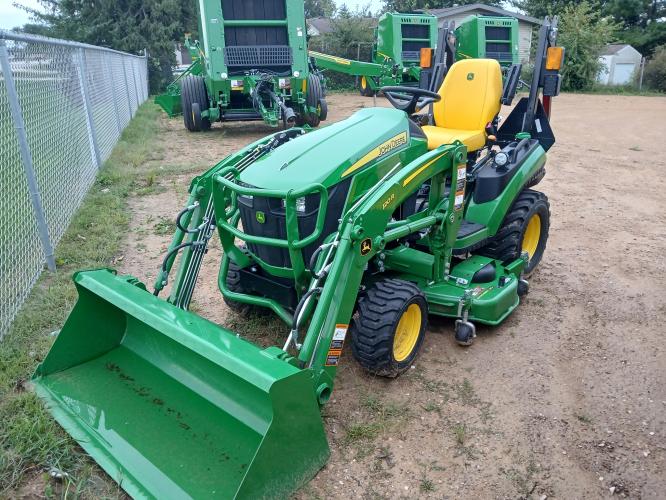 John Deere 1025R