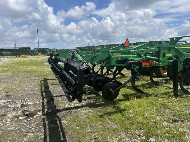John Deere 2730