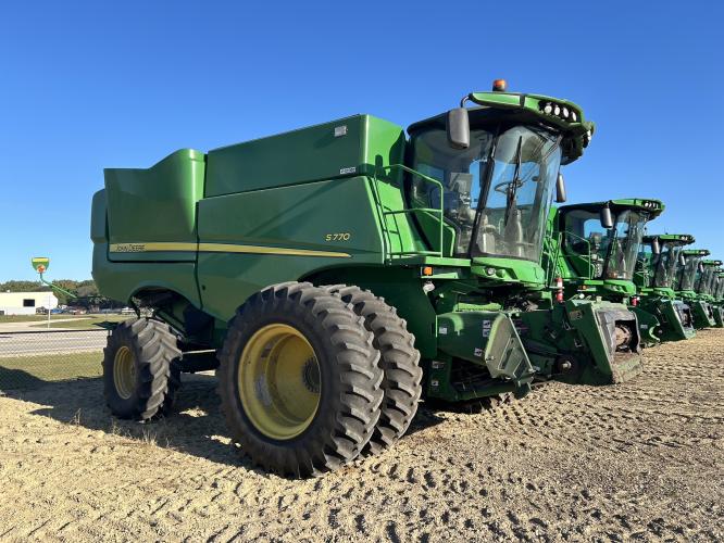 John Deere S770