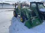 John Deere 2032R