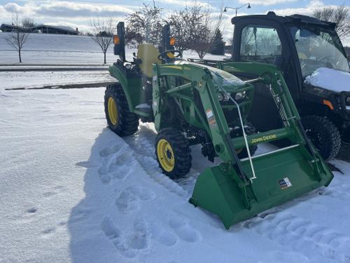 2020 John Deere 2032R