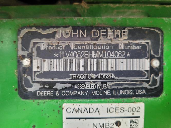 John Deere 4052R