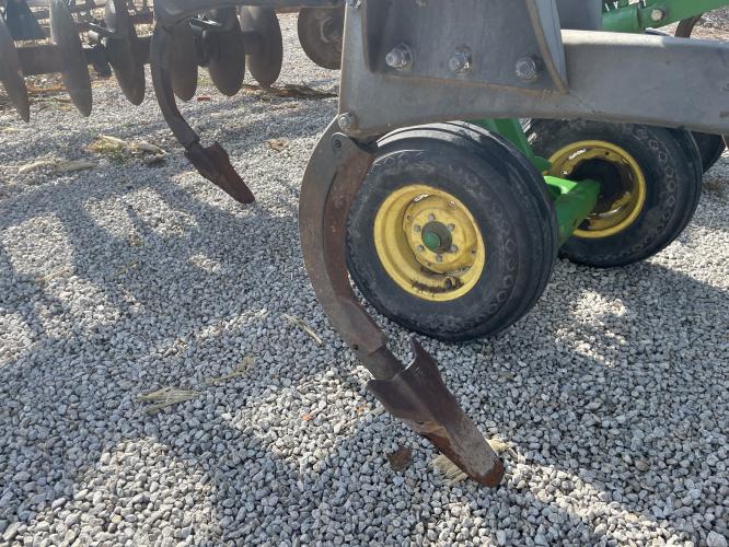 John Deere 512