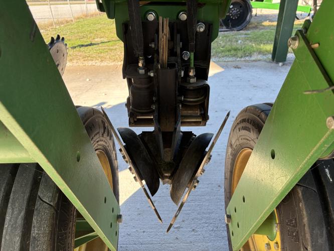 John Deere 1775