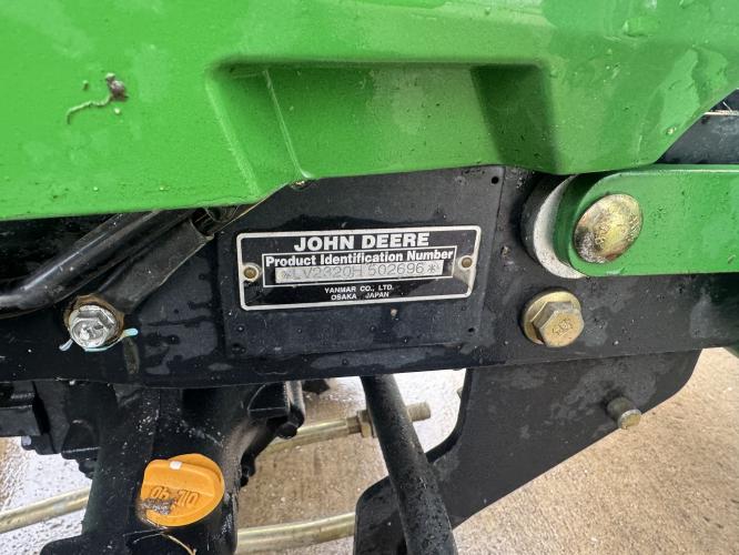 John Deere 2320