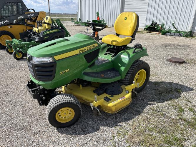 John Deere X730