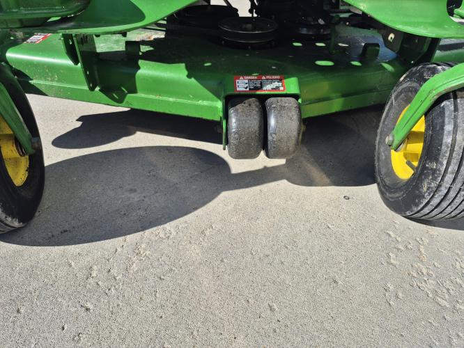John Deere Z915E