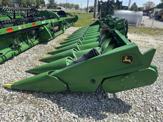 John Deere C12F