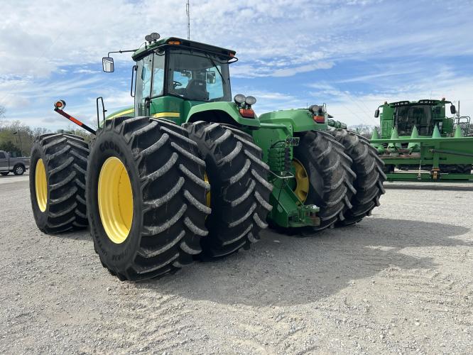 John Deere 9530