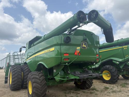 2024 John Deere S780