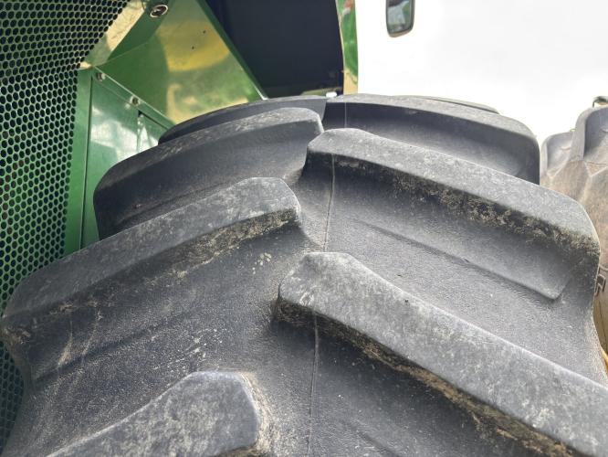 John Deere S680