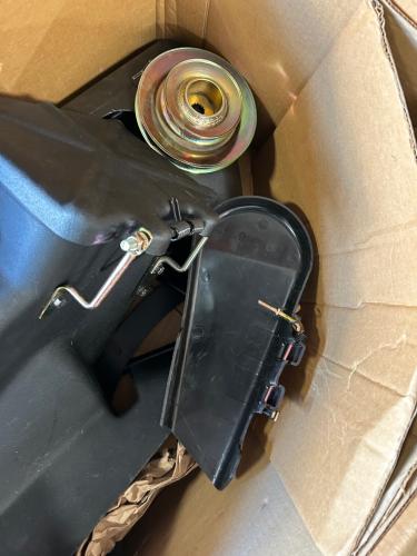 John Deere NEW BM20669 62C PF BLOWER