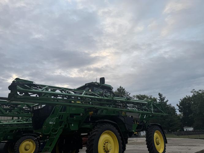 John Deere 412R
