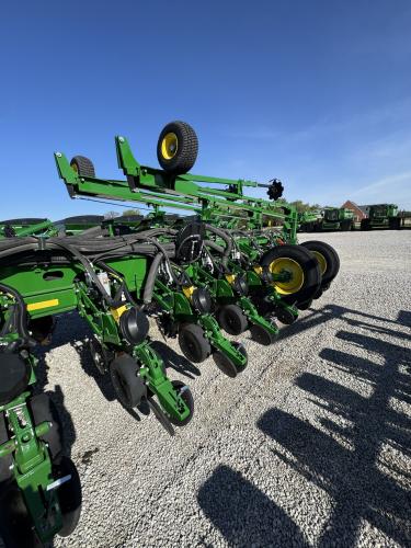 John Deere 1775NT